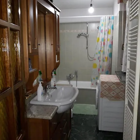 Con Parcheggio Pubblico Sotto Casa * Saint-Vincent